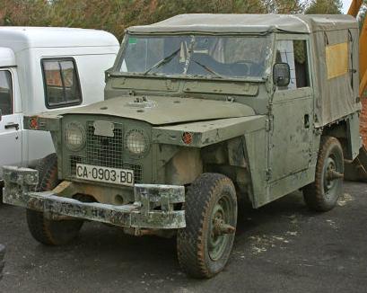 Olive-drab military Santana Land Rover with canvas tilt, Spanish Army registration CA-0903-BD